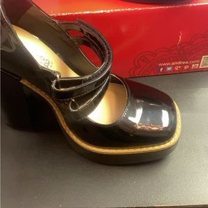 Andrea shoes great condition bought but didn’t fit. Size 61/2
